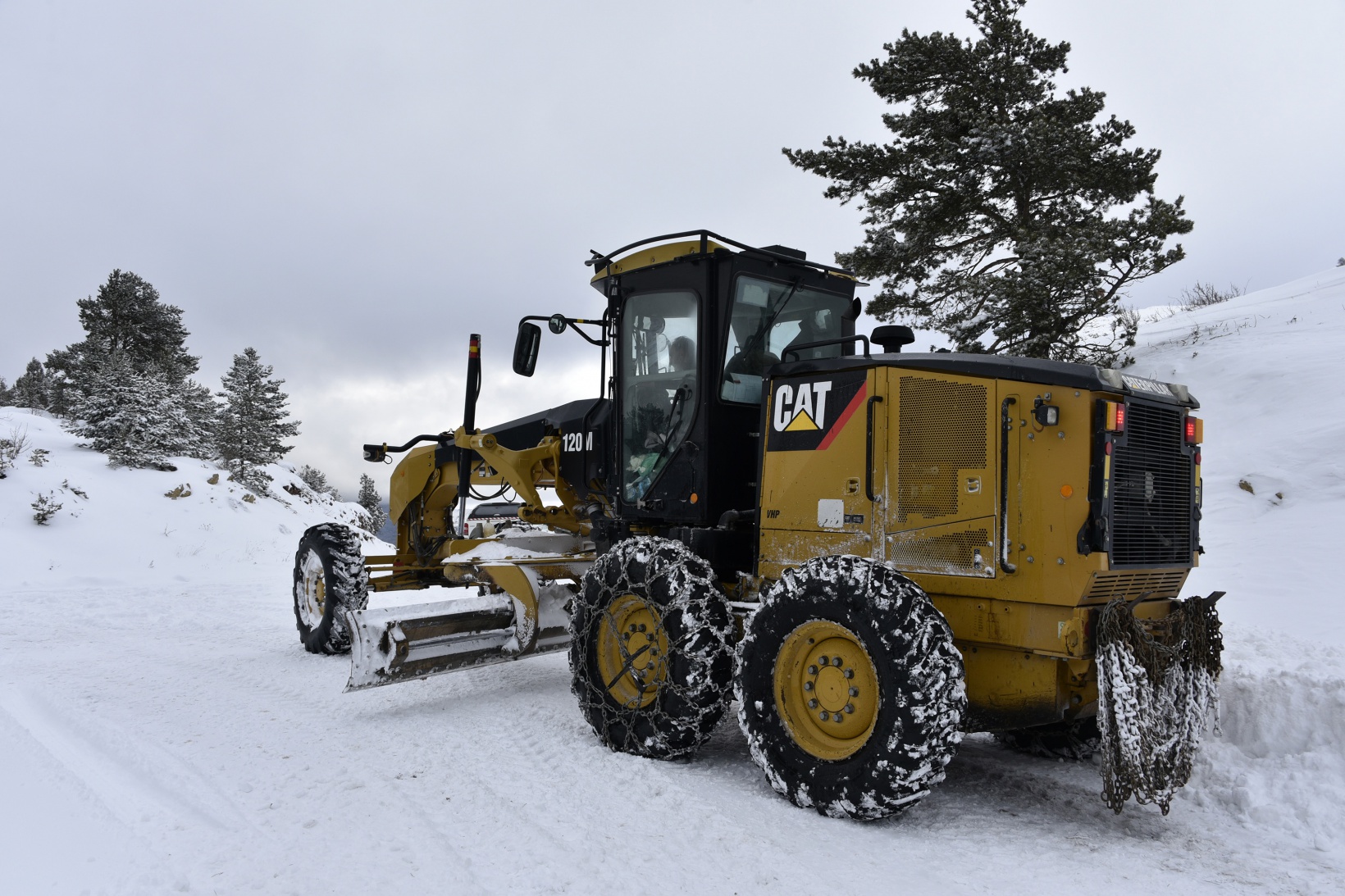 Gümüşhane'de karla mücadele çalışmaları devam ediyor 17