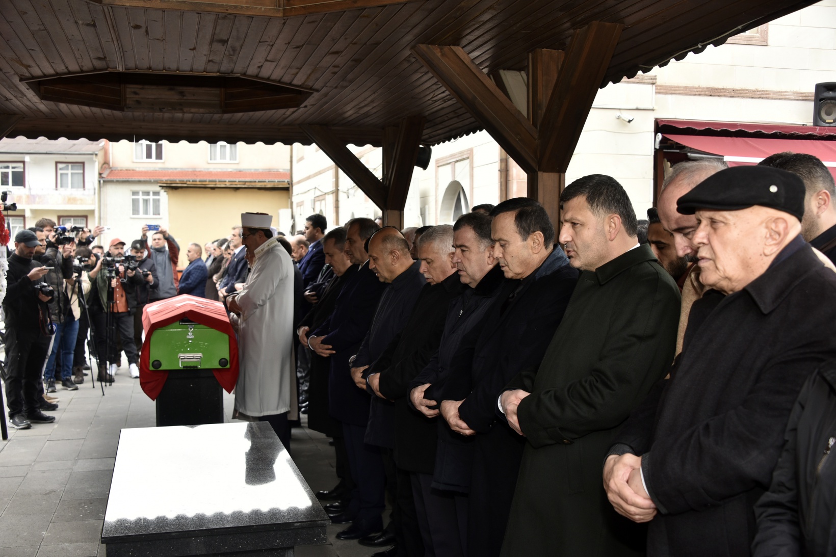 Dr. Mustafa Çalık son yolculuğuna uğurlandı 13