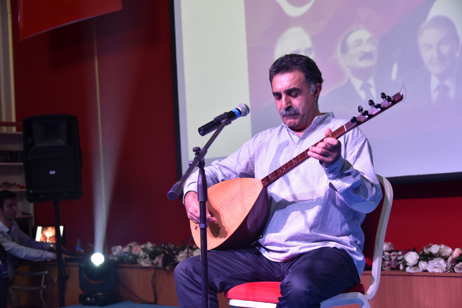Erdal Erzincan’dan 20 yıl sonra Gümüşhane’de muhteşem konser 3