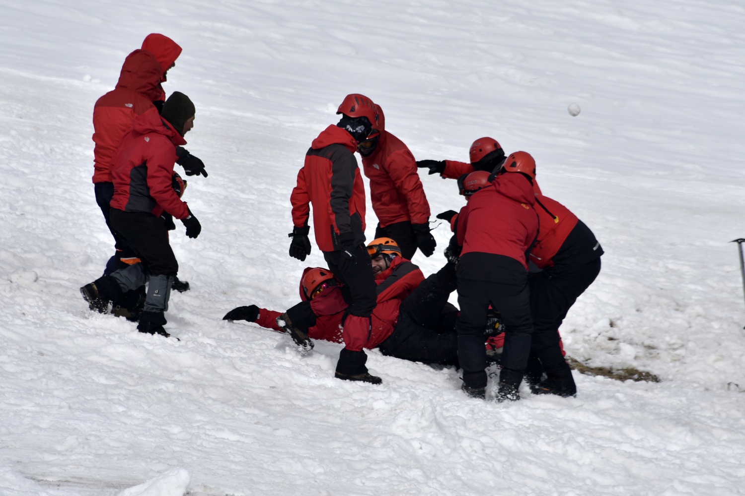 Zigana Dağında 100 personelle çığ tatbikatı 11