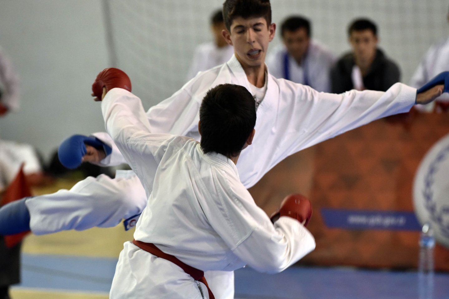 Okullar Arası Gençler Karate müsabakaları Gümüşhane’de başladı 5