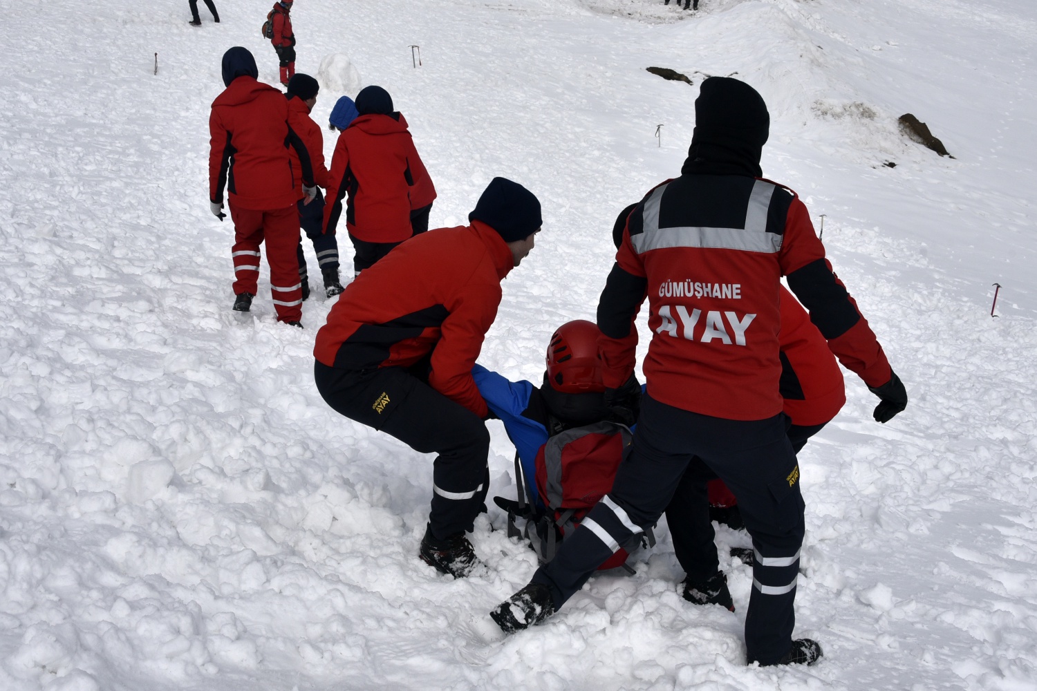 Zigana Dağında 100 personelle çığ tatbikatı 59