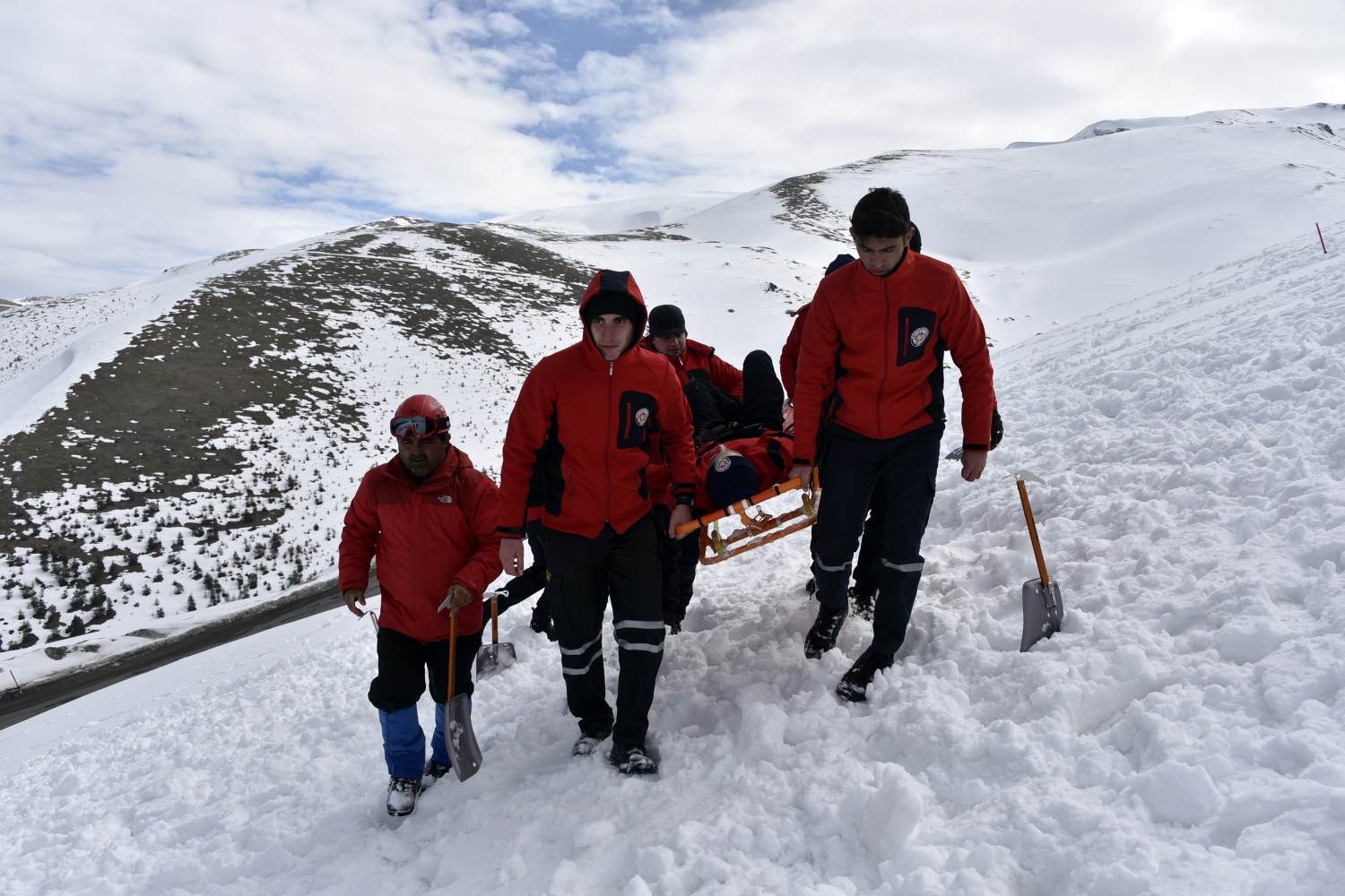 Zigana Dağında 100 personelle çığ tatbikatı 51