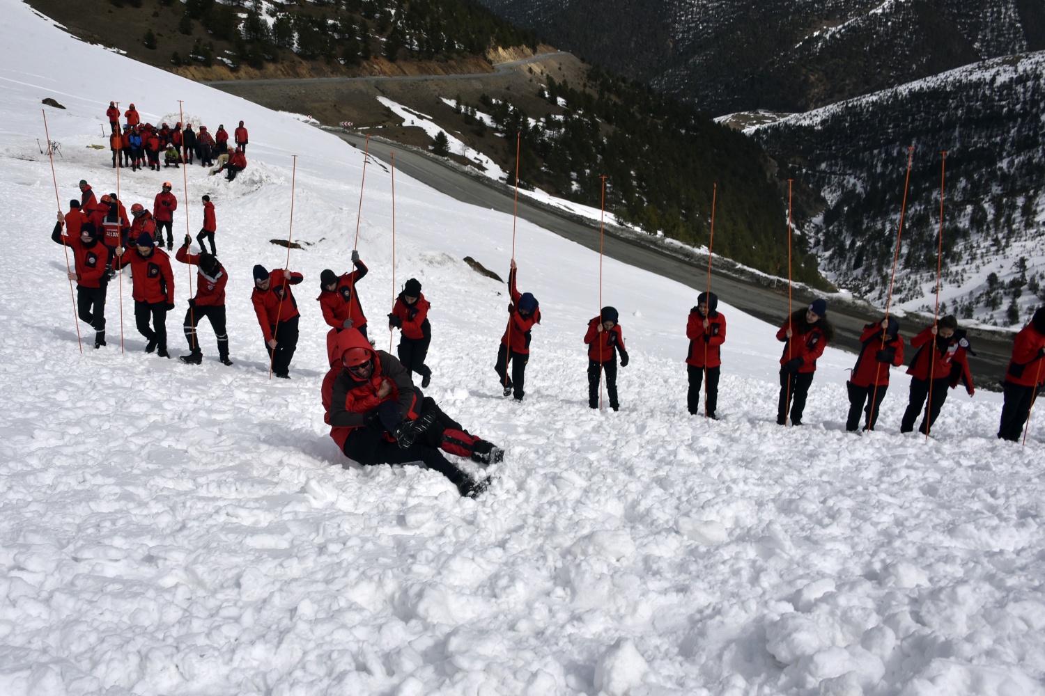 Zigana Dağında 100 personelle çığ tatbikatı 66