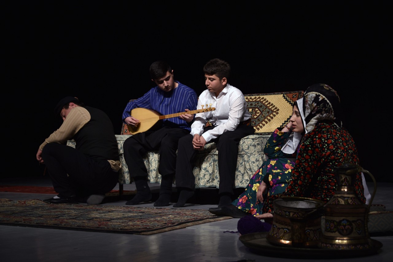 Gümüşhane’de ‘Ateşten Ocak’ Sahnelendi 10