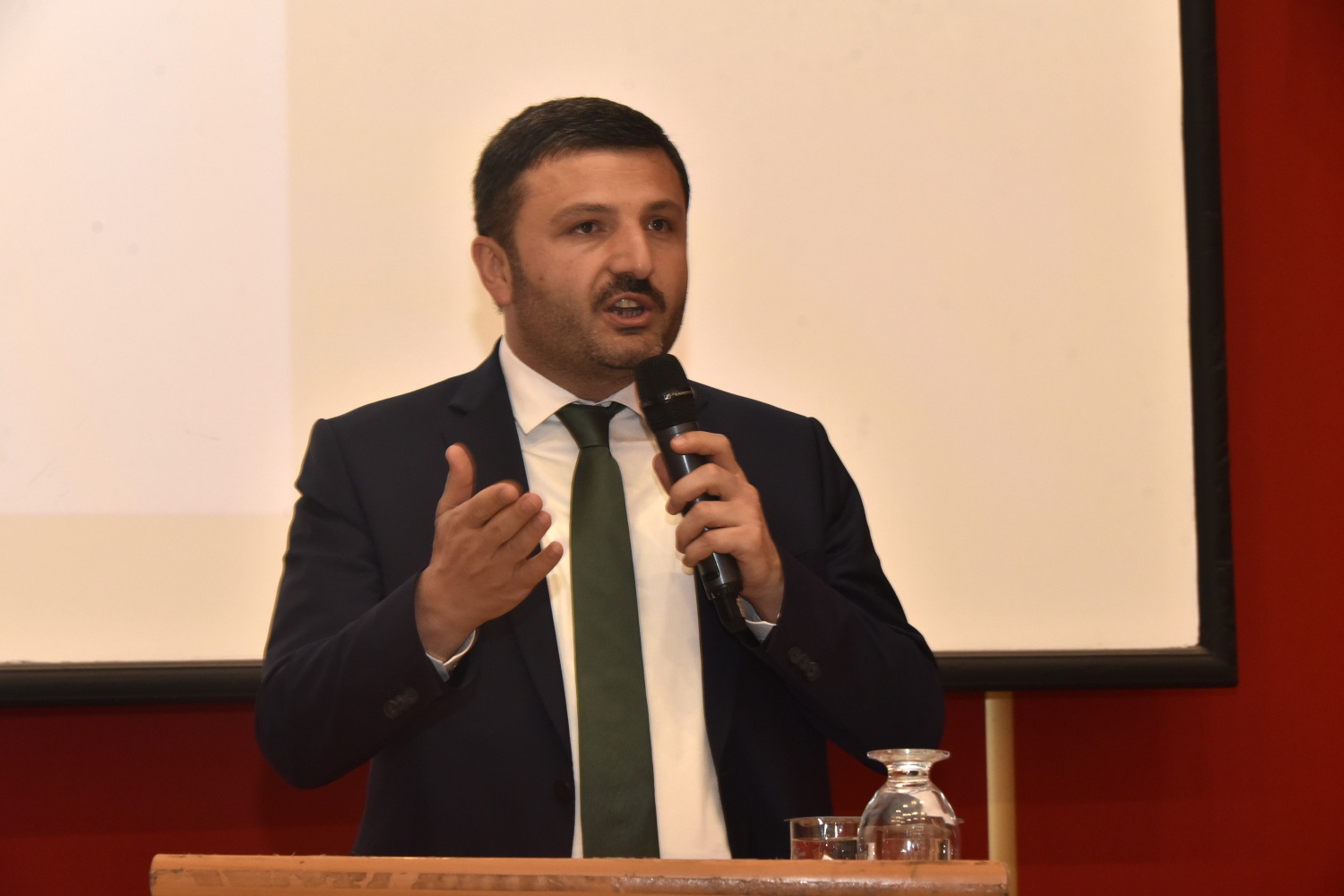 Ustaoğlu Grup’tan AK Parti’ye destek programı 12