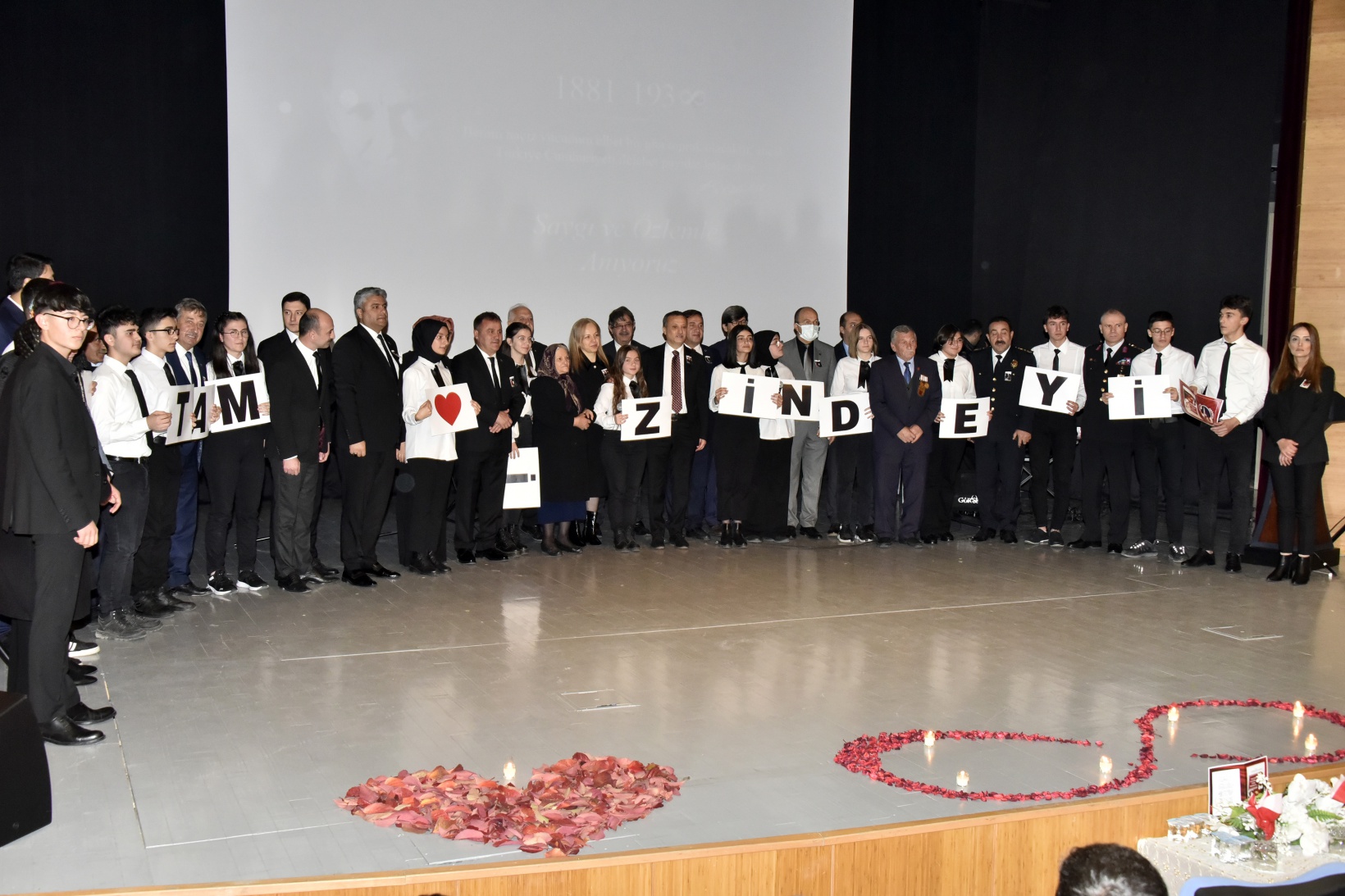 Gazi Mustafa Kemal Atatürk vefatının 84.yılında Gümüşhane’de anıldı 33