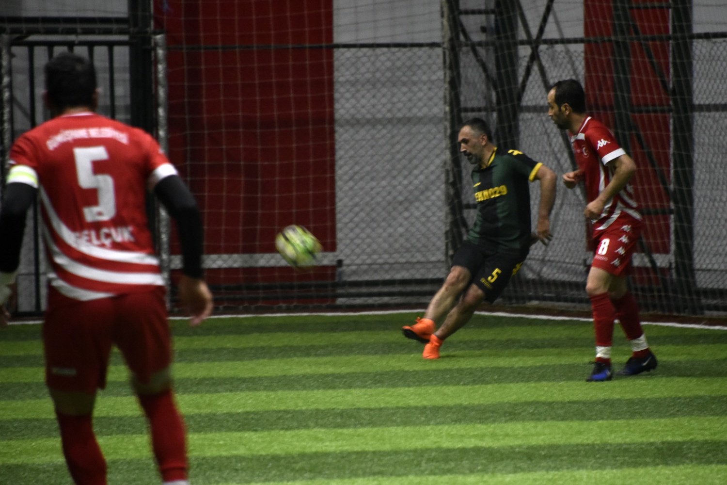 Gümüşhane’de kurumlararası halı saha turnuvasının şampiyonu Belediye oldu 11