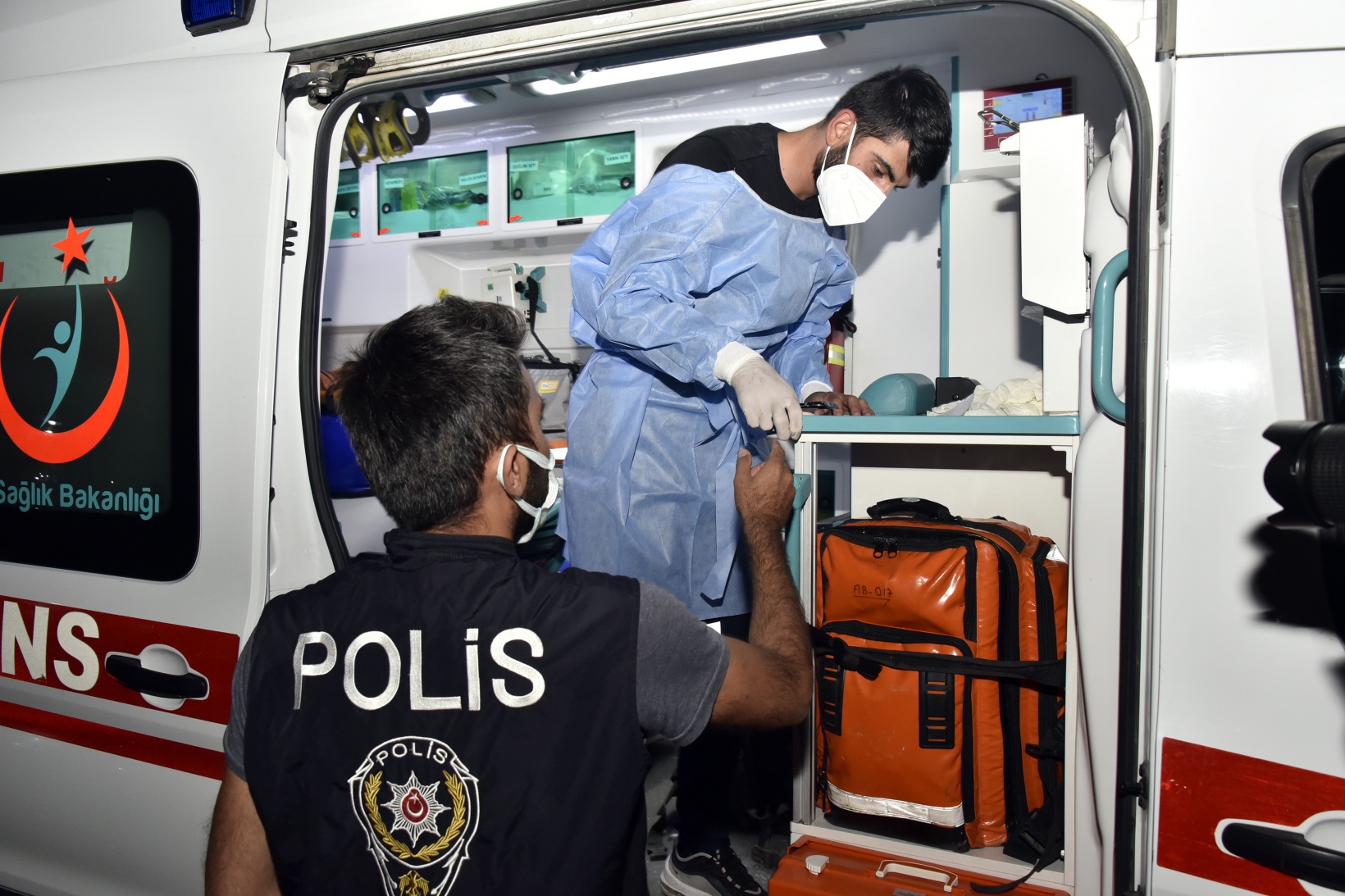 Van’dan yola çıkan Covid-19 hastası Afgan genç Gümüşhane’de karantinaya alındı 4