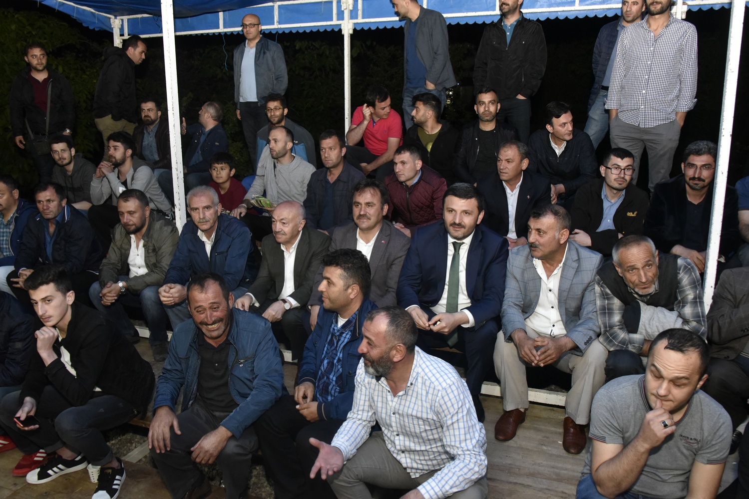 Gümüşhane’de kurumlararası halı saha turnuvasının şampiyonu Belediye oldu 9