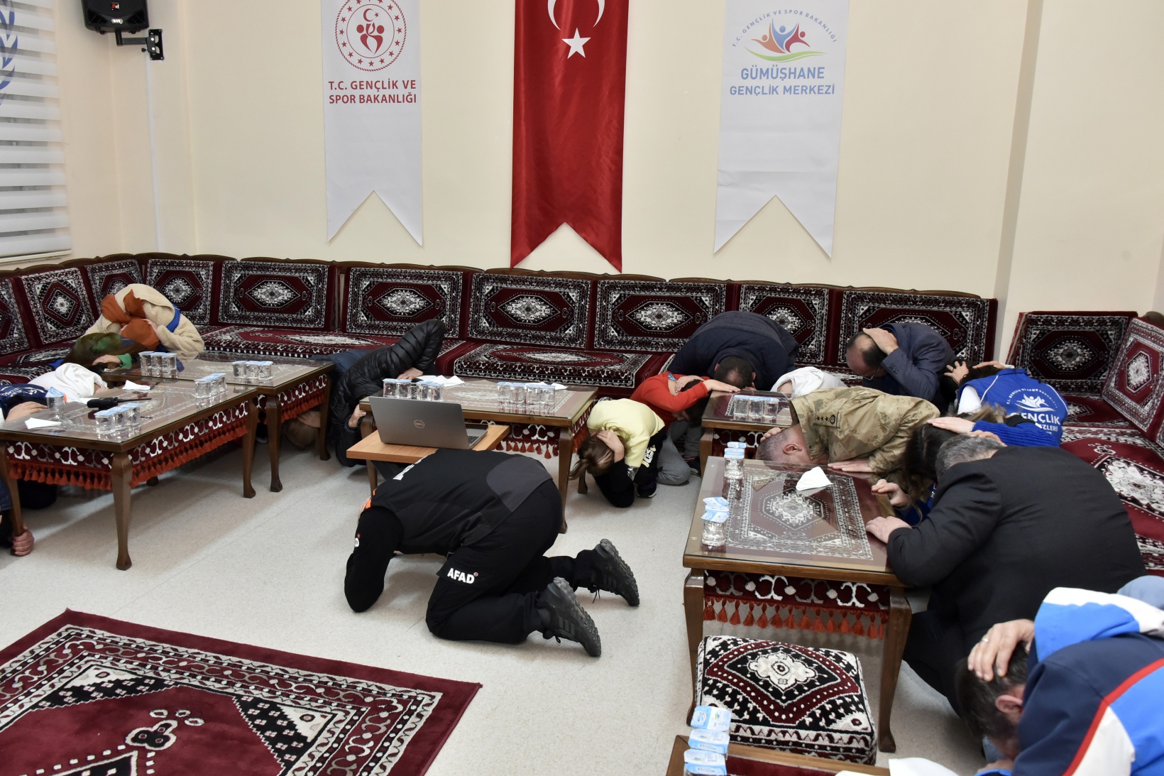 Gümüşhane’de geniş katılımlı deprem anı tatbikatı yapıldı 20