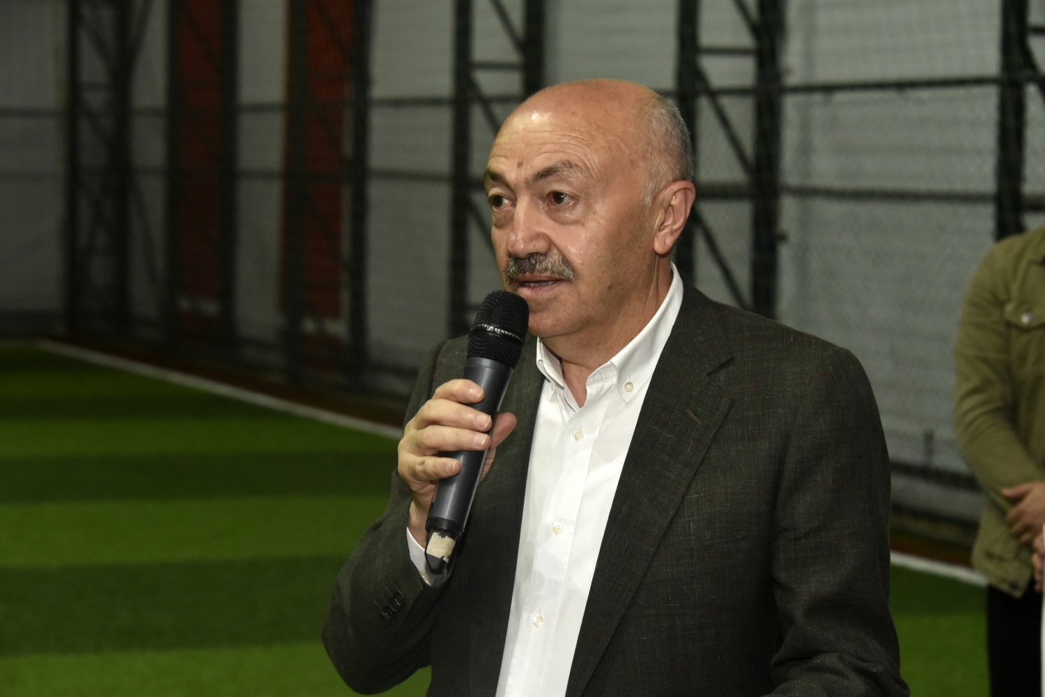 Gümüşhane’de kurumlararası halı saha turnuvasının şampiyonu Belediye oldu 23