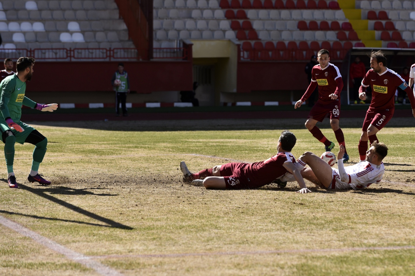 Gümüş, İnegöl'ü aştı: 2-1 53