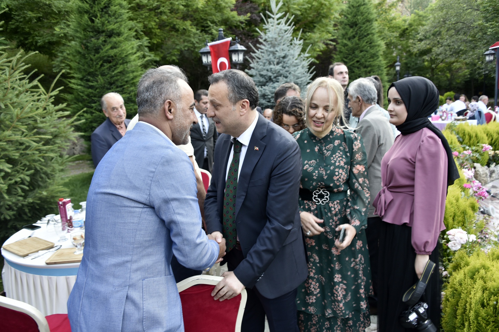 Şehit aileleri ve gaziler onuruna yemek 11