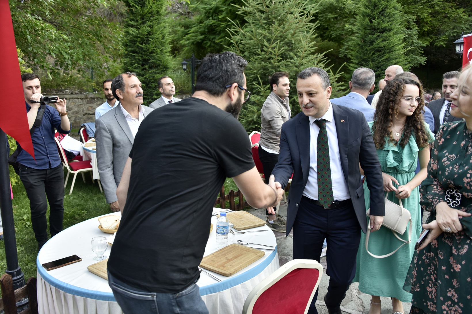 Şehit aileleri ve gaziler onuruna yemek 31