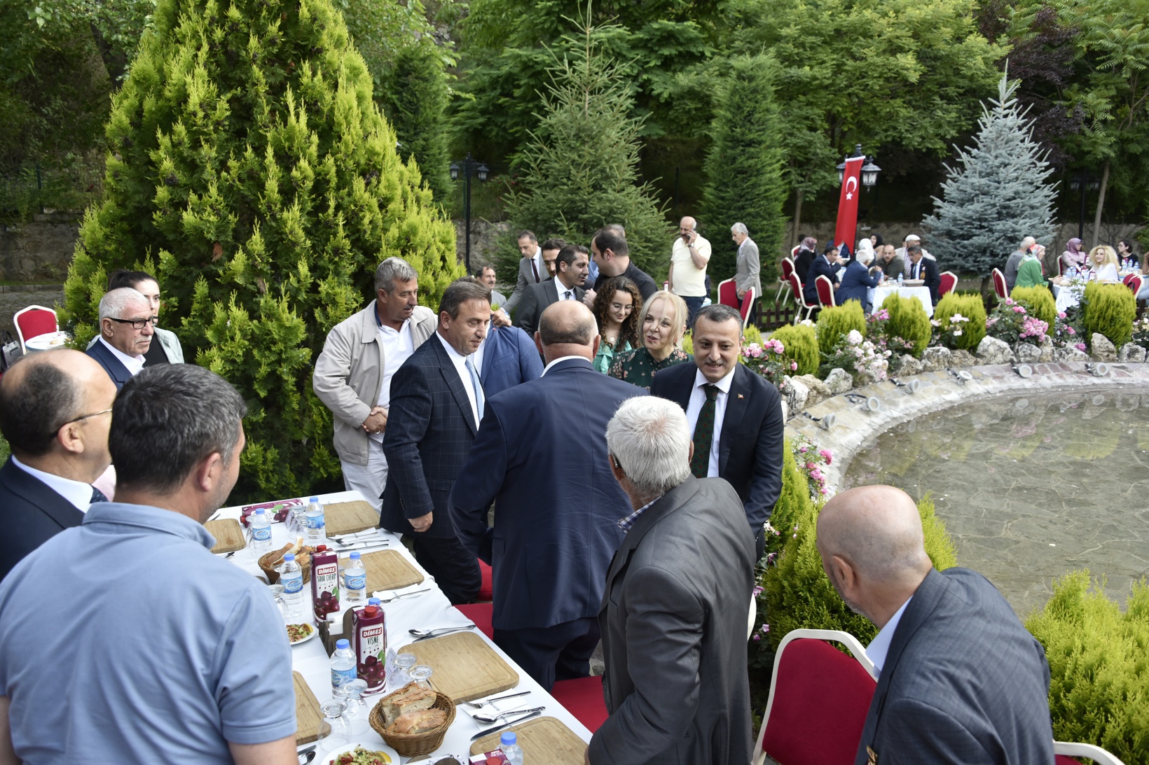 Şehit aileleri ve gaziler onuruna yemek 29