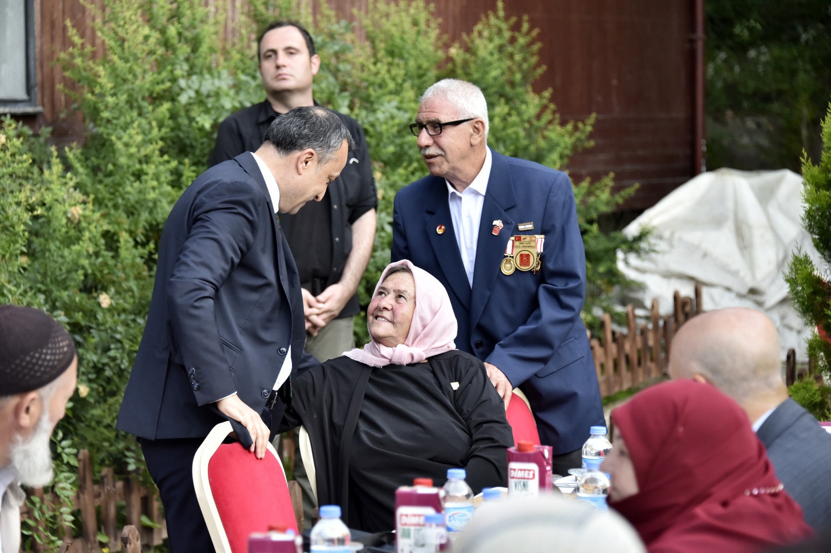 Şehit aileleri ve gaziler onuruna yemek 25