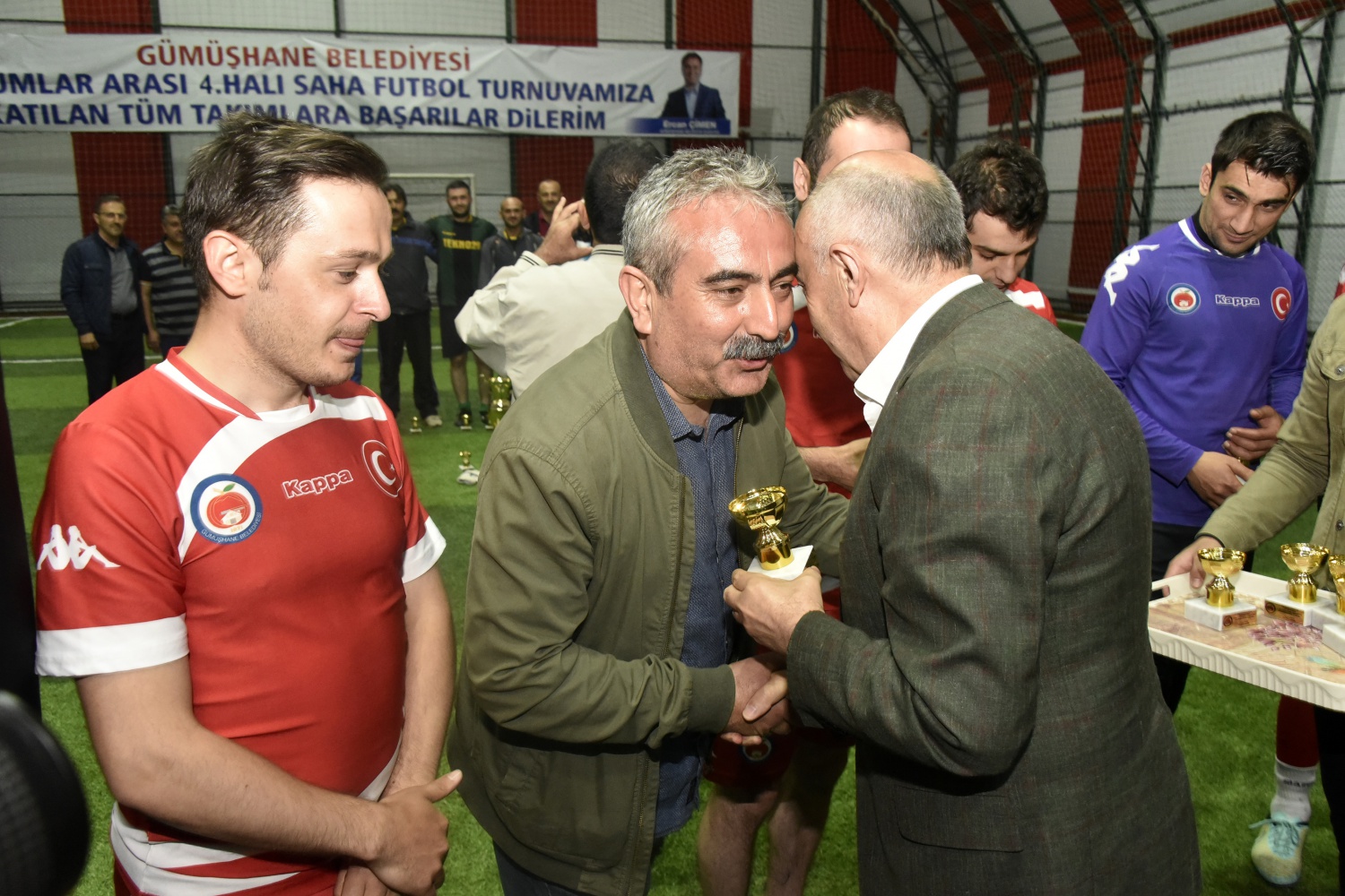 Gümüşhane’de kurumlararası halı saha turnuvasının şampiyonu Belediye oldu 40