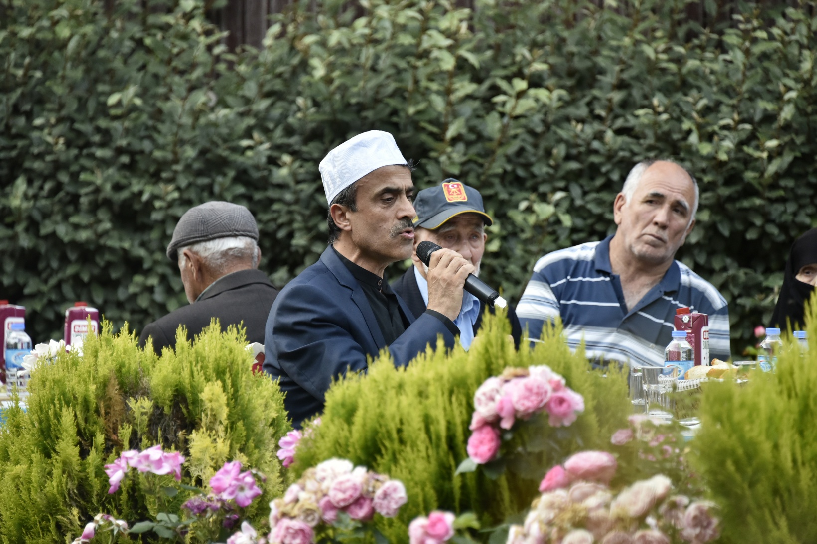 Şehit aileleri ve gaziler onuruna yemek 13