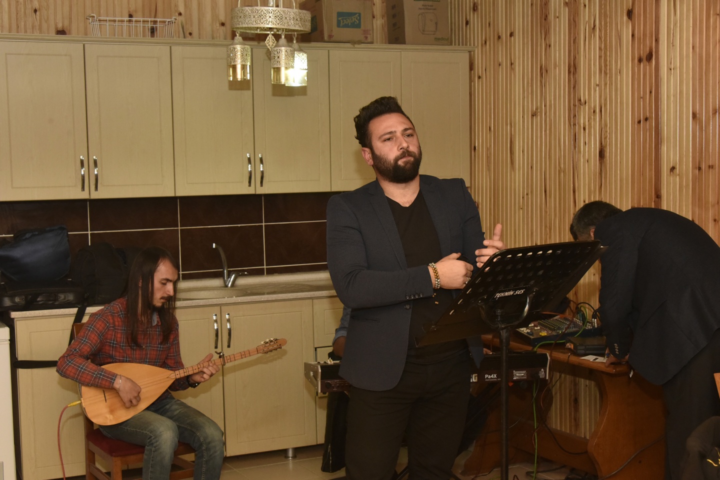 Vali Memiş’ten 2 bin 50 metrede asfalt emekçilerine yemek 16