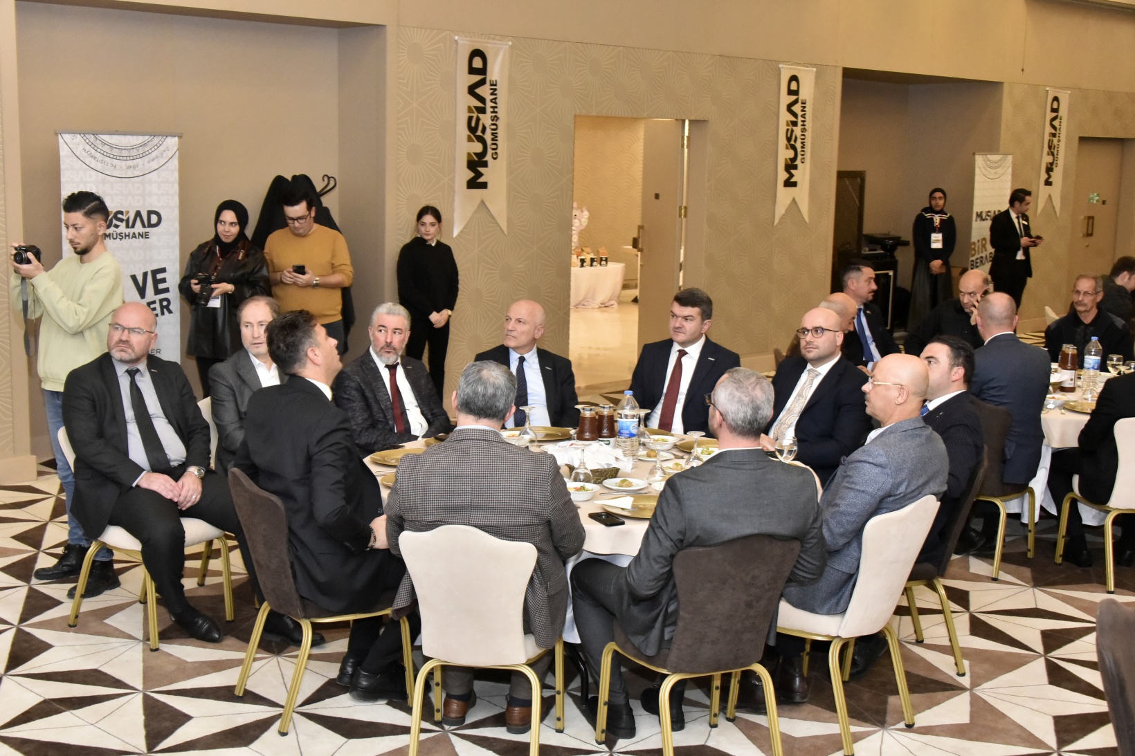 MÜSİAD Gümüşhane’de bayrak değişimi 17