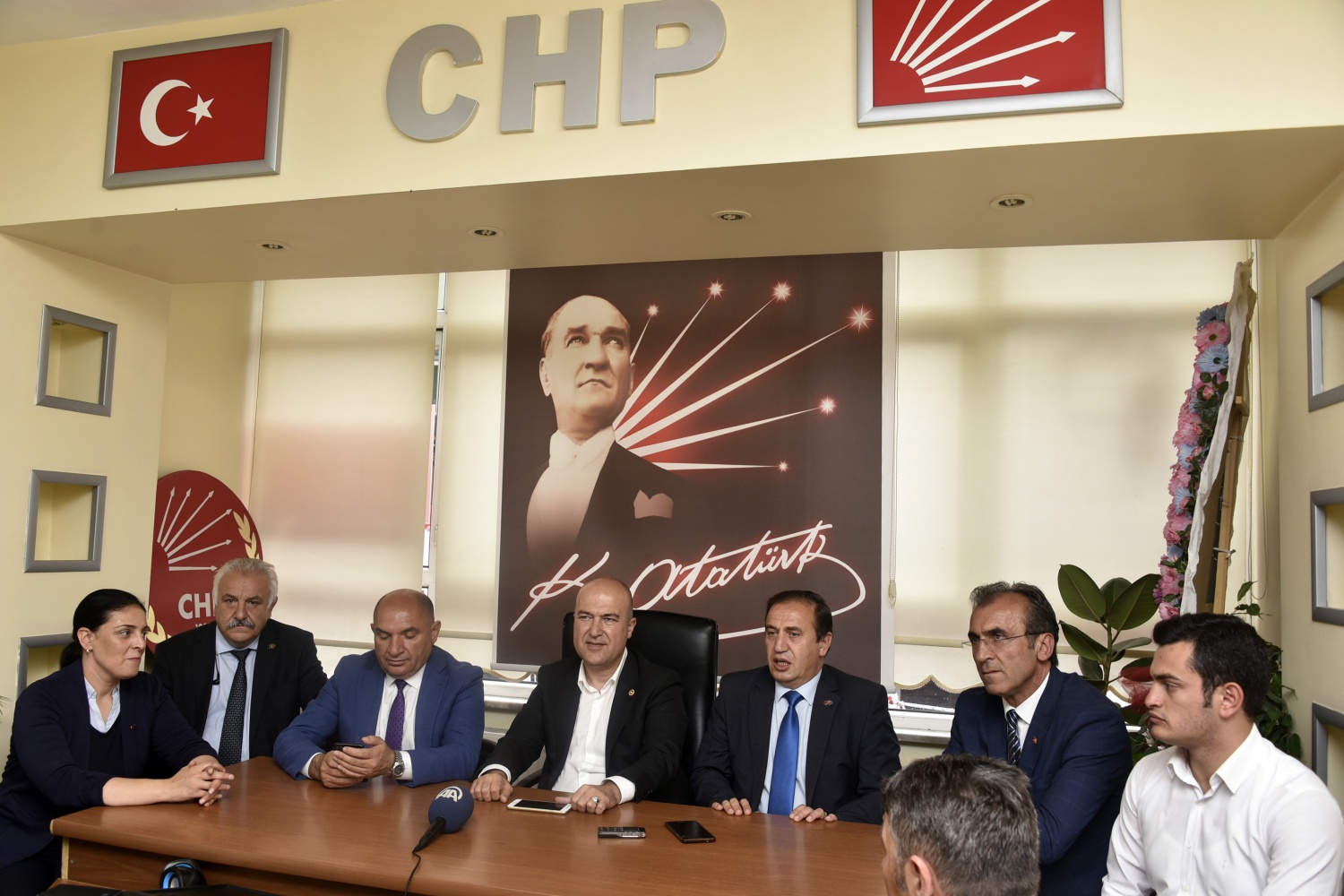 CHP Milletvekilleri Tarhan ve Bakan Gümüşhane’de 4