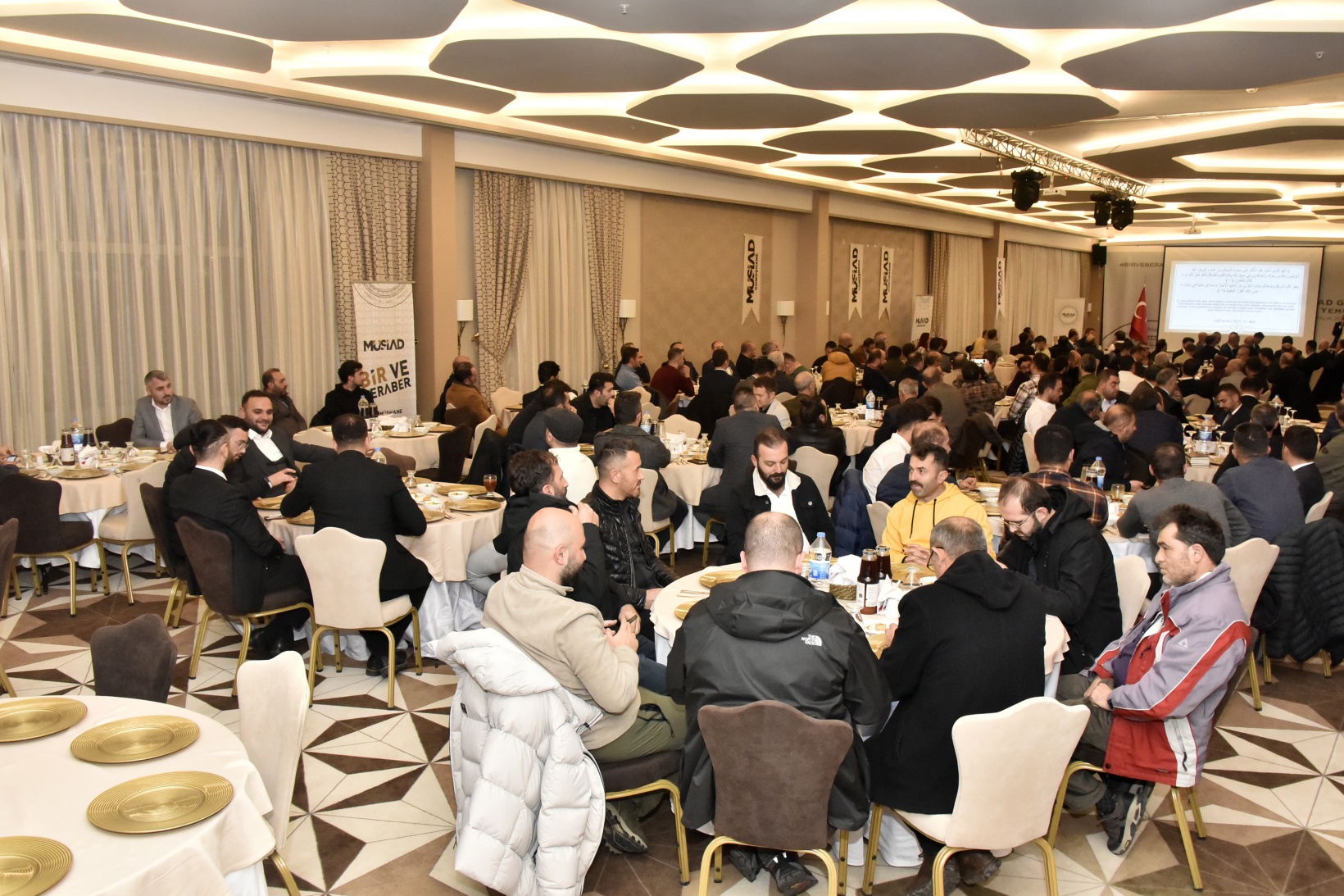 MÜSİAD Gümüşhane’de bayrak değişimi 7