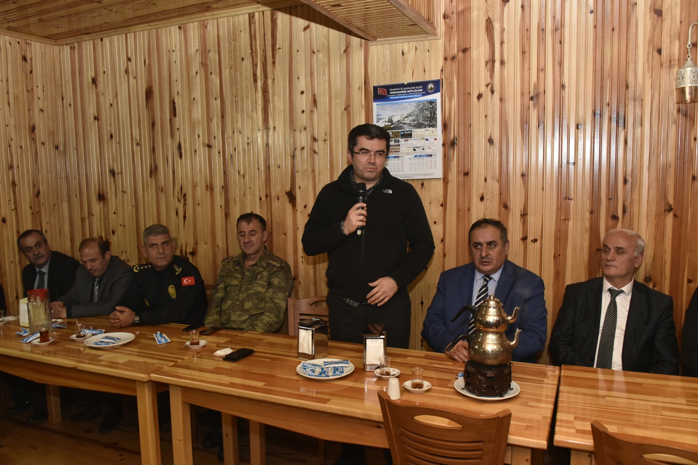 Vali Memiş’ten 2 bin 50 metrede asfalt emekçilerine yemek 31