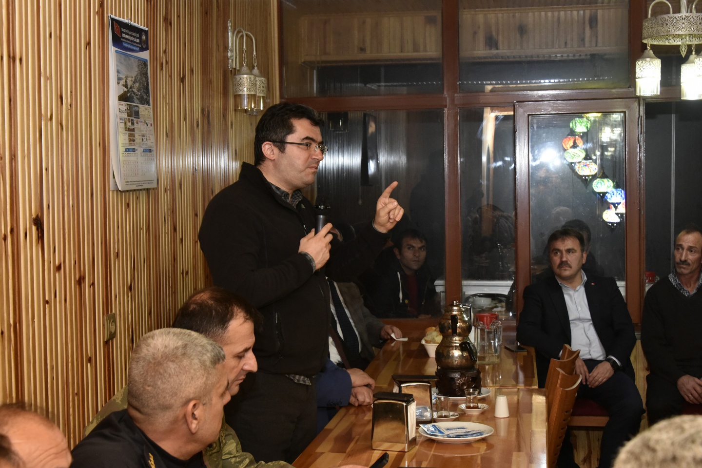 Vali Memiş’ten 2 bin 50 metrede asfalt emekçilerine yemek 34