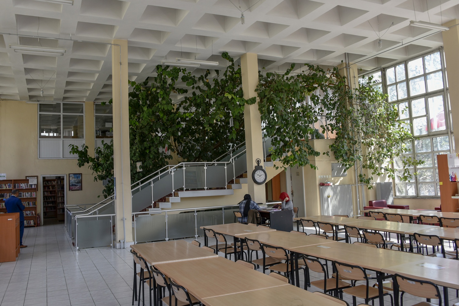 Limon ağaçlı kütüphane ilgi çekiyor 19