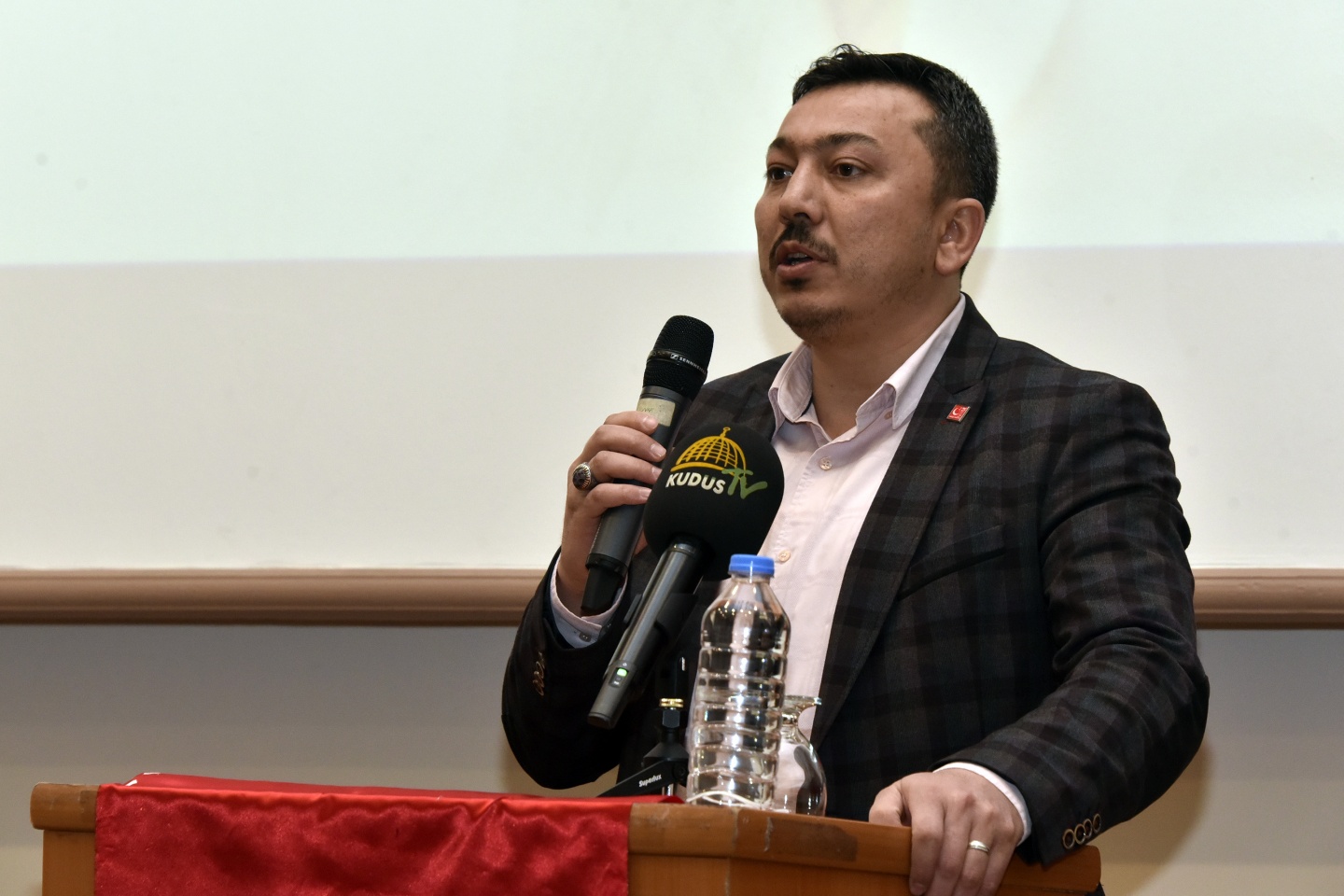 Gümüşhane'de Erbakan'ı Anma ve Anlama Gecesi düzenlendi 5