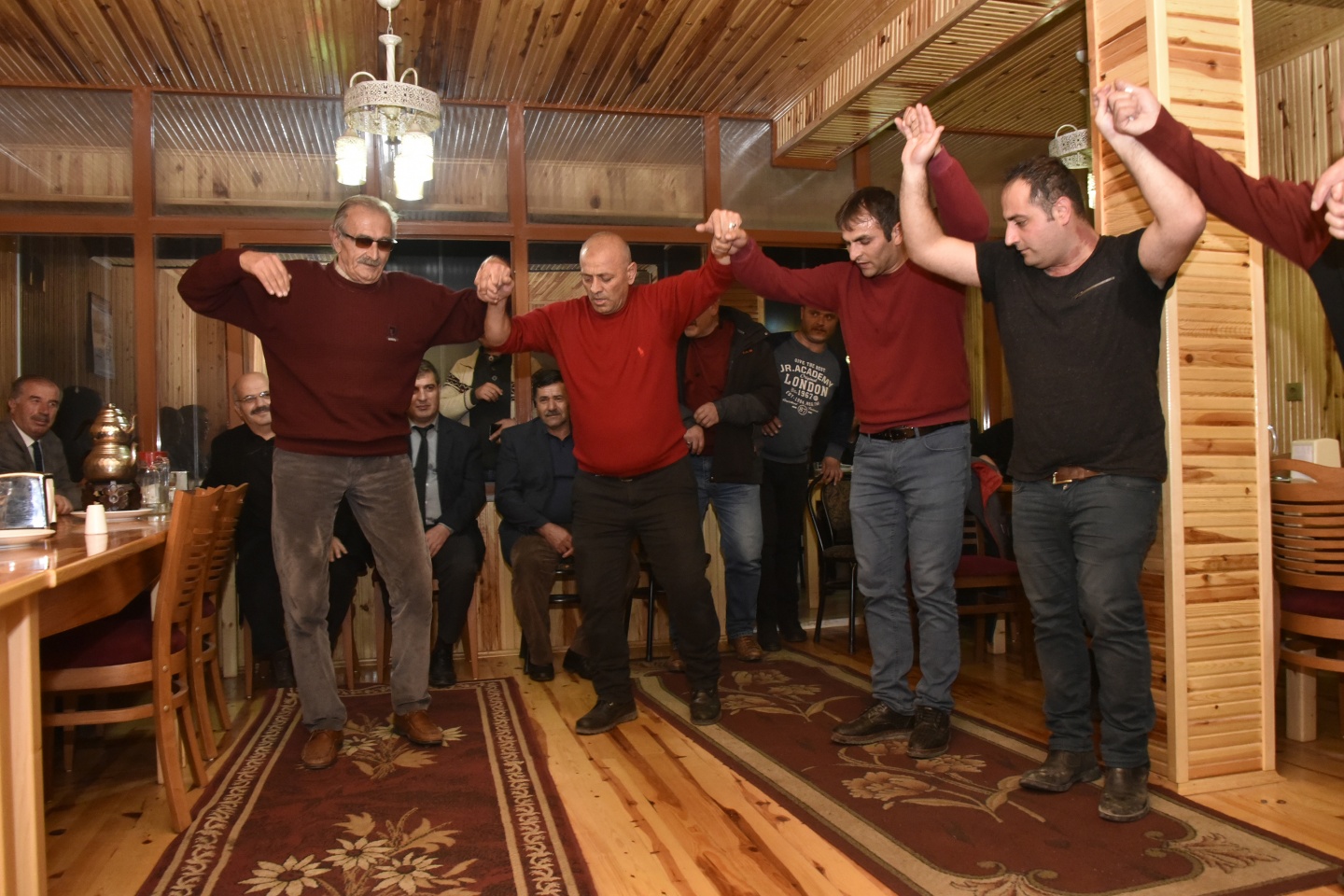 Vali Memiş’ten 2 bin 50 metrede asfalt emekçilerine yemek 49