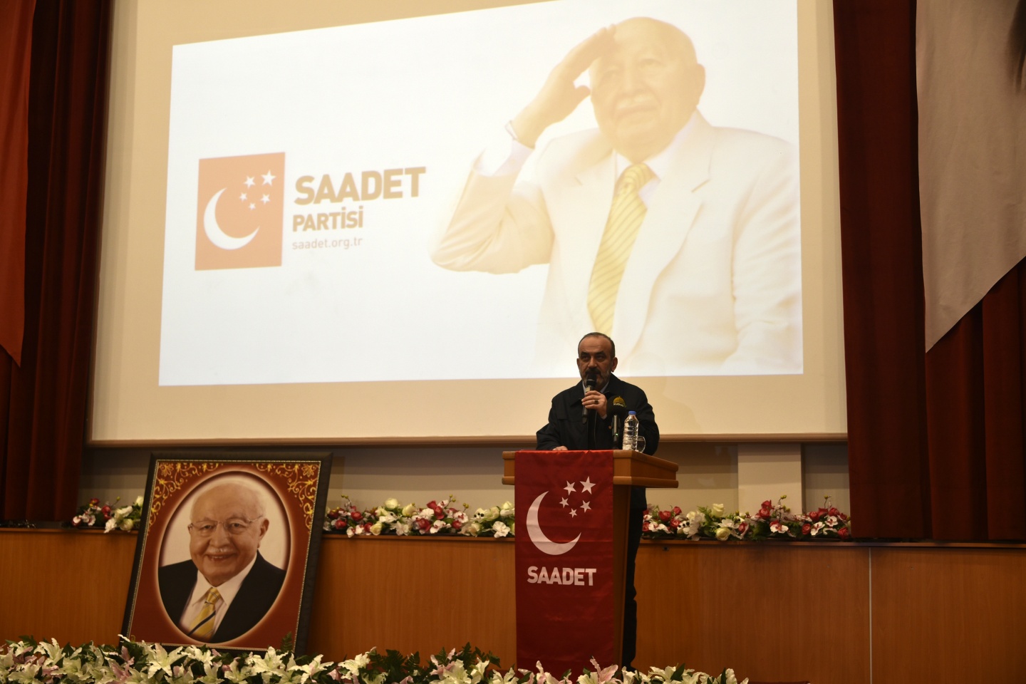 Gümüşhane'de Erbakan'ı Anma ve Anlama Gecesi düzenlendi 7