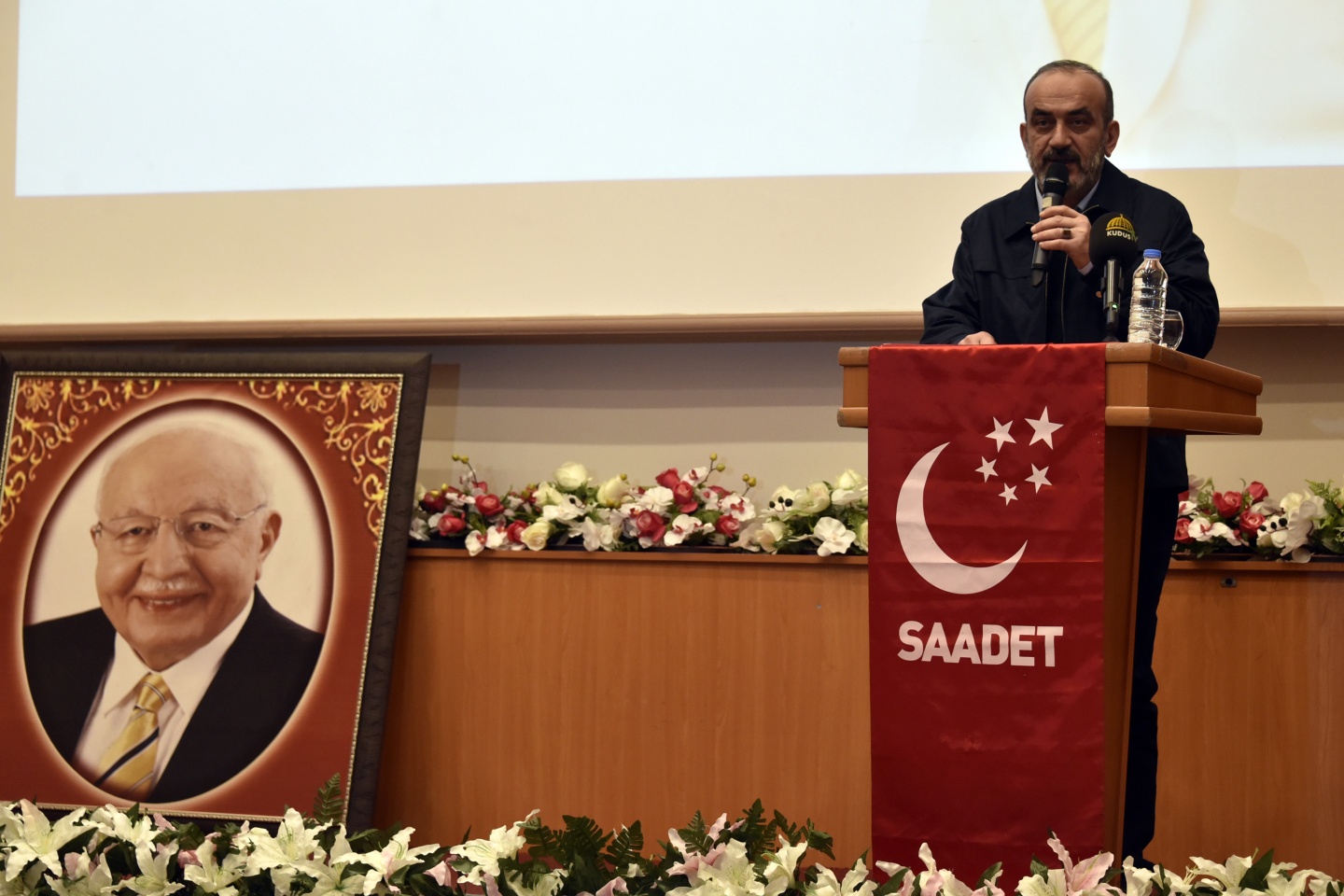 Gümüşhane'de Erbakan'ı Anma ve Anlama Gecesi düzenlendi 9