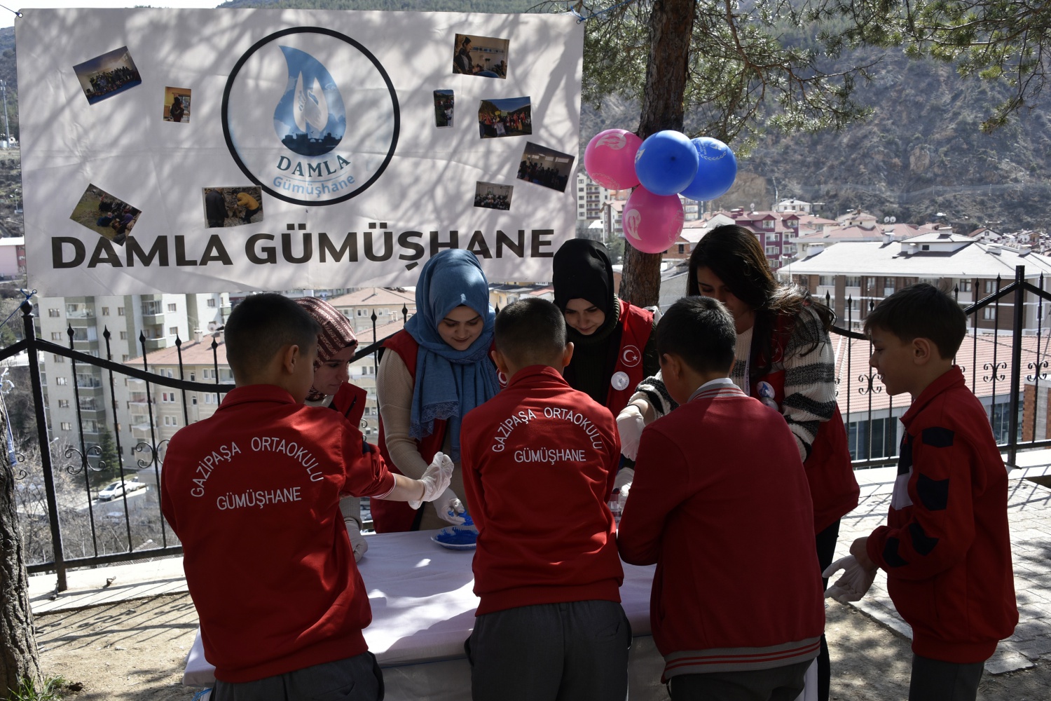 Damla Gönüllülerinden Gümüşhane'de 1.Düşler Kütüphanesi Şenliği 11