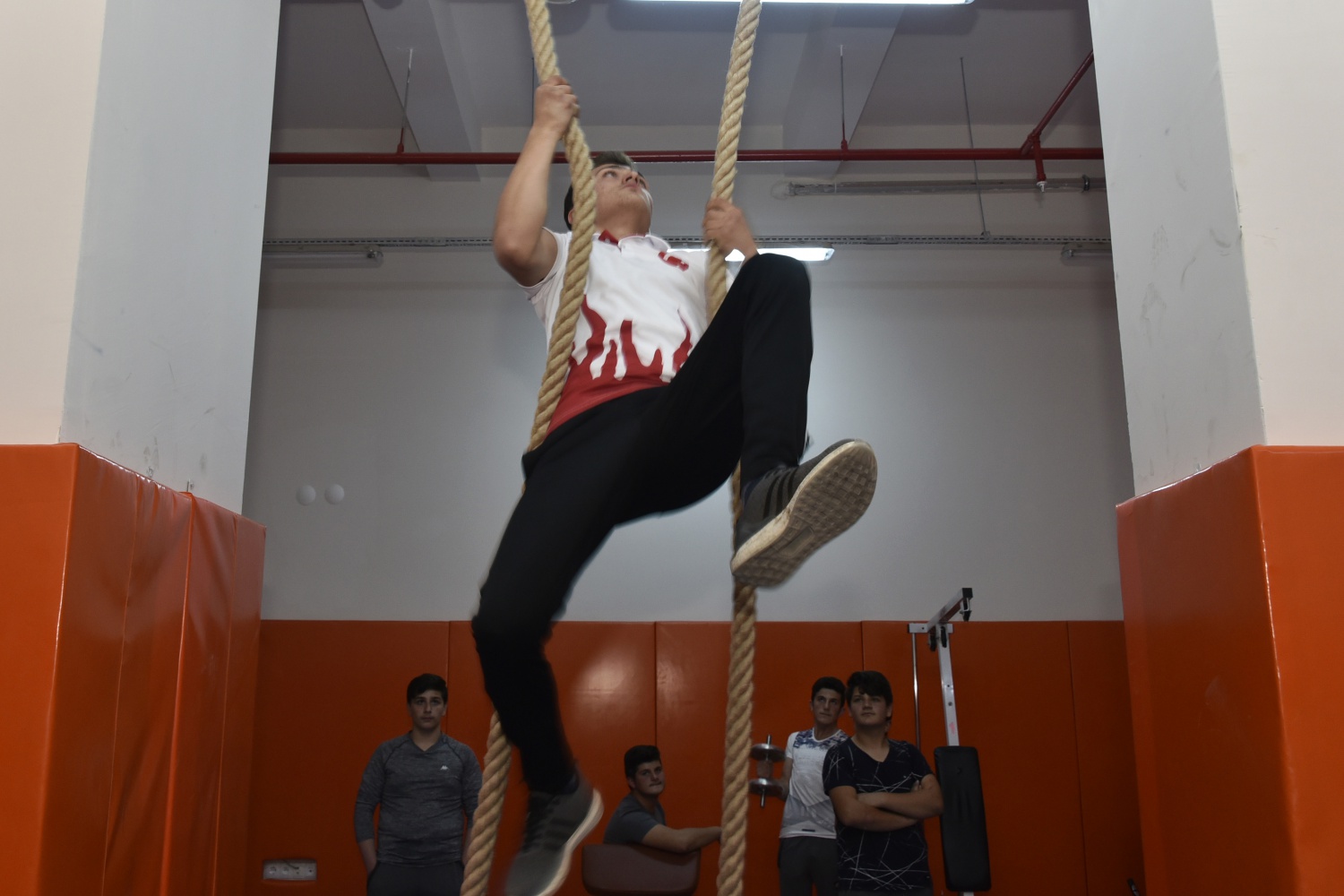 Pes etmedi, çalıştı 3 yılda dünya şampiyonu oldu 11