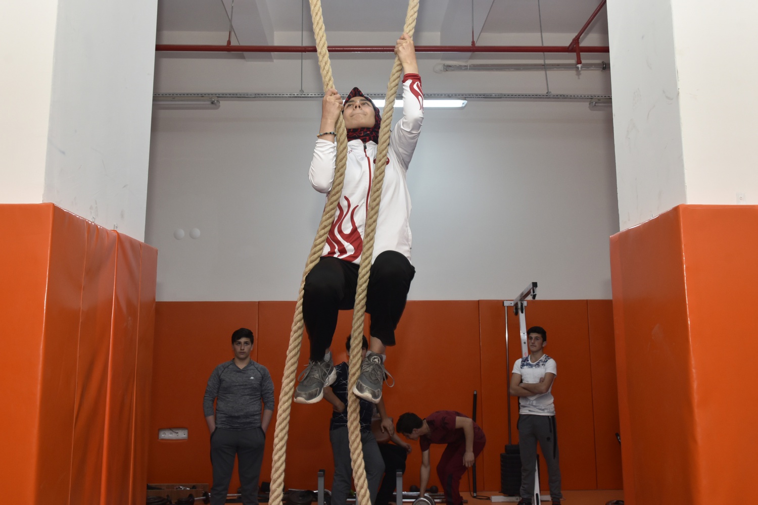 Pes etmedi, çalıştı 3 yılda dünya şampiyonu oldu 12