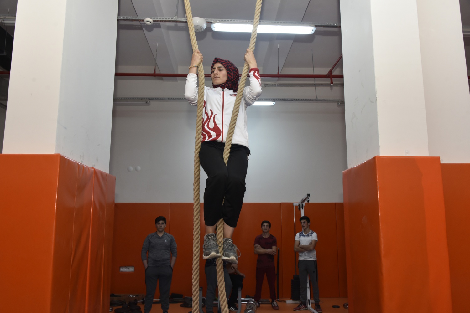 Pes etmedi, çalıştı 3 yılda dünya şampiyonu oldu 17