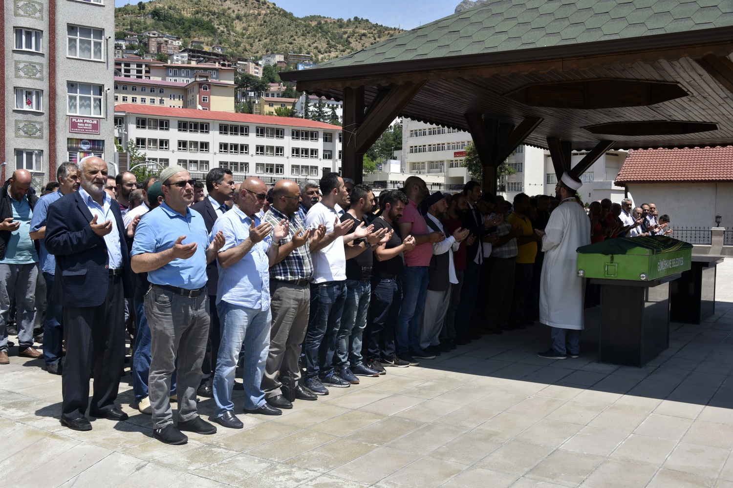 Azranur hayata tutunamadı 5