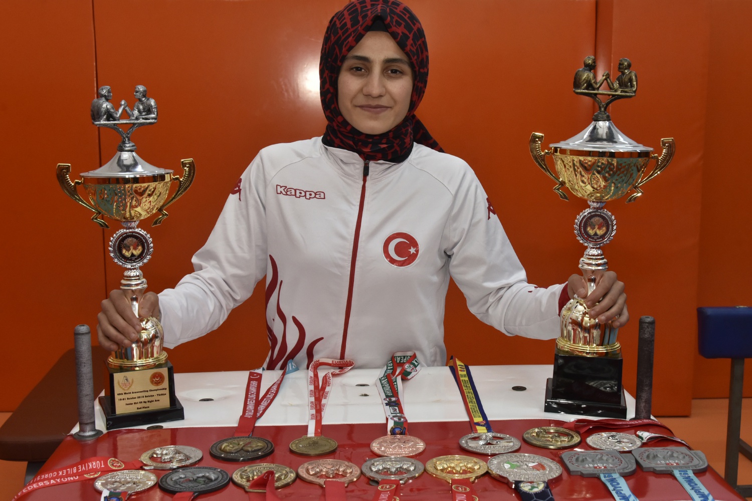 Pes etmedi, çalıştı 3 yılda dünya şampiyonu oldu 20