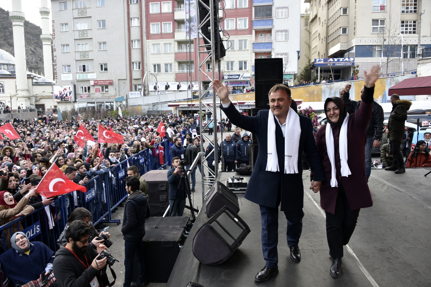 Gümüşhane’de Başkan Çimen’e destek konseri 78