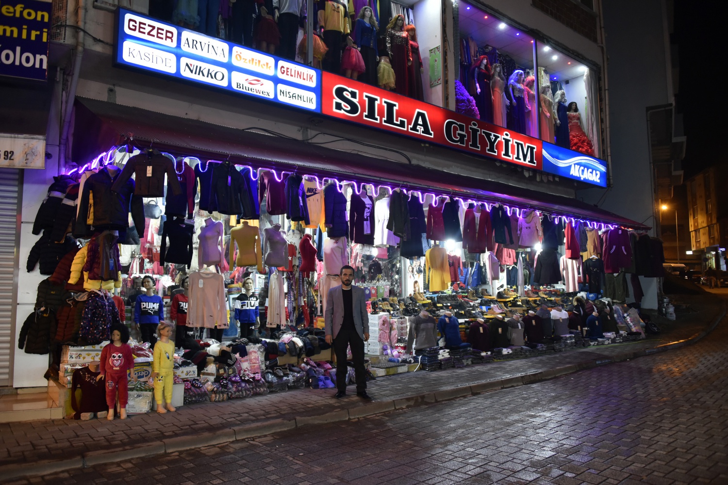 50 bin liralık malını Trabzon’da hırsızlara kaptıran Gümüşhaneli esnaf isyan etti 1