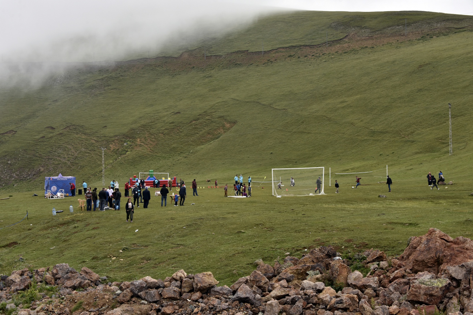 2 bin metredeki yaylada spor şenliği yapıldı 5