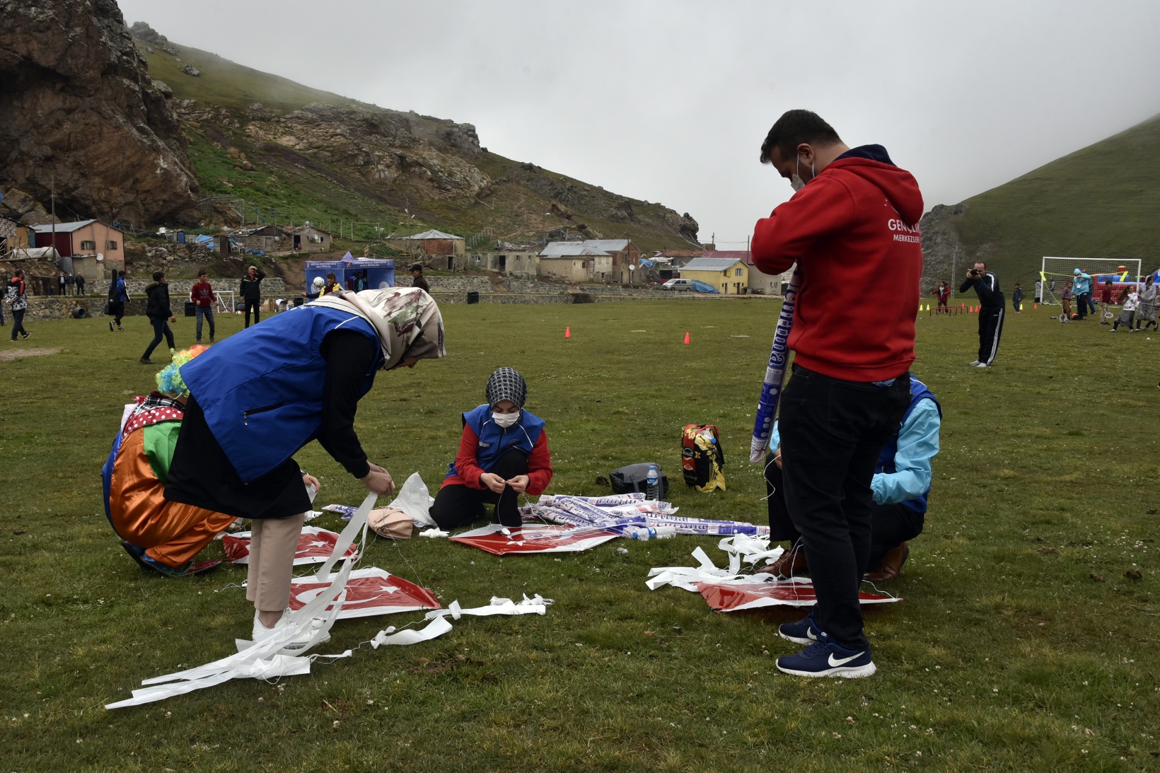 2 bin metredeki yaylada spor şenliği yapıldı 10