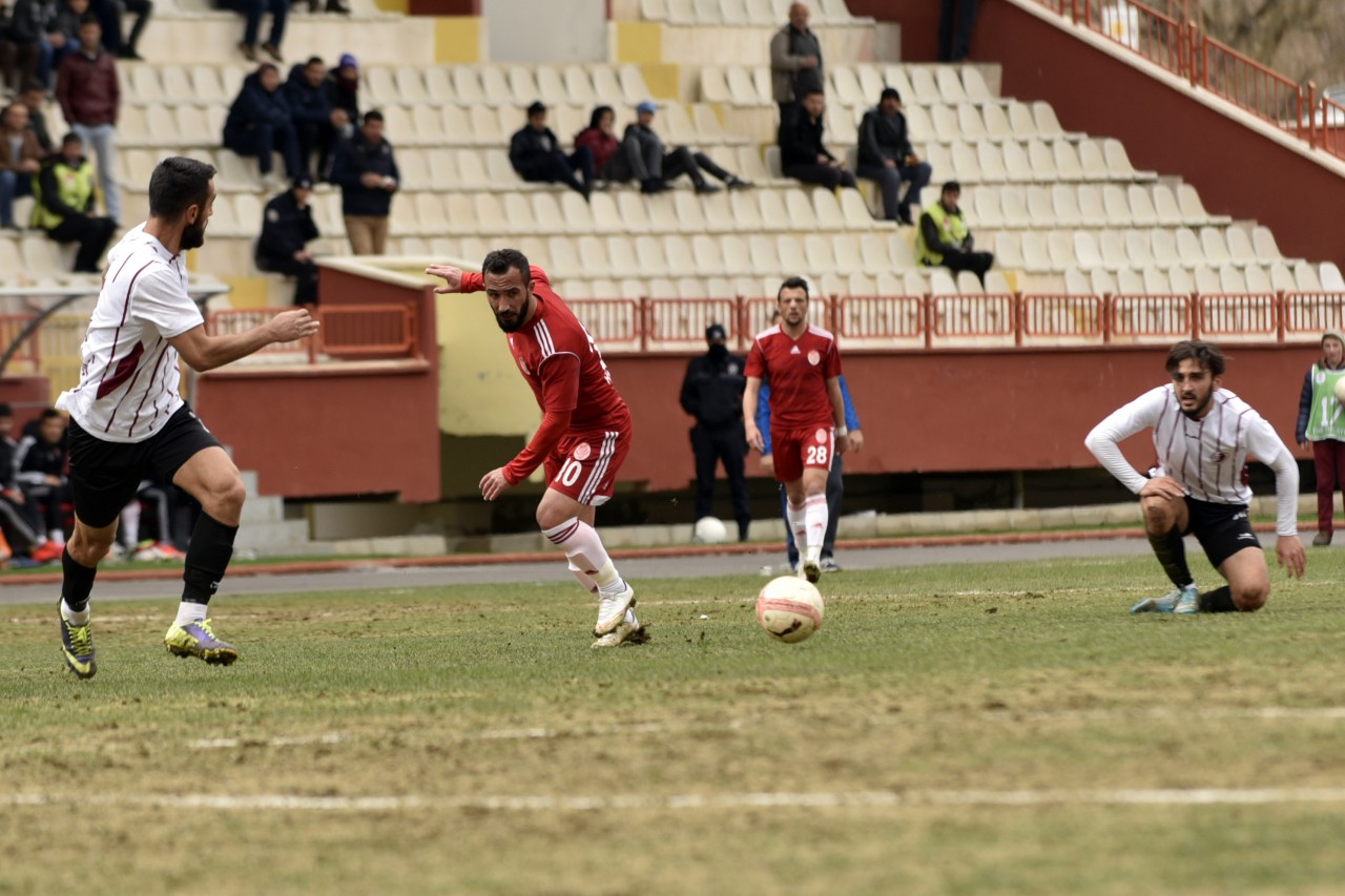 Gümüş Kartal'ı aşamadı: 0-0 14