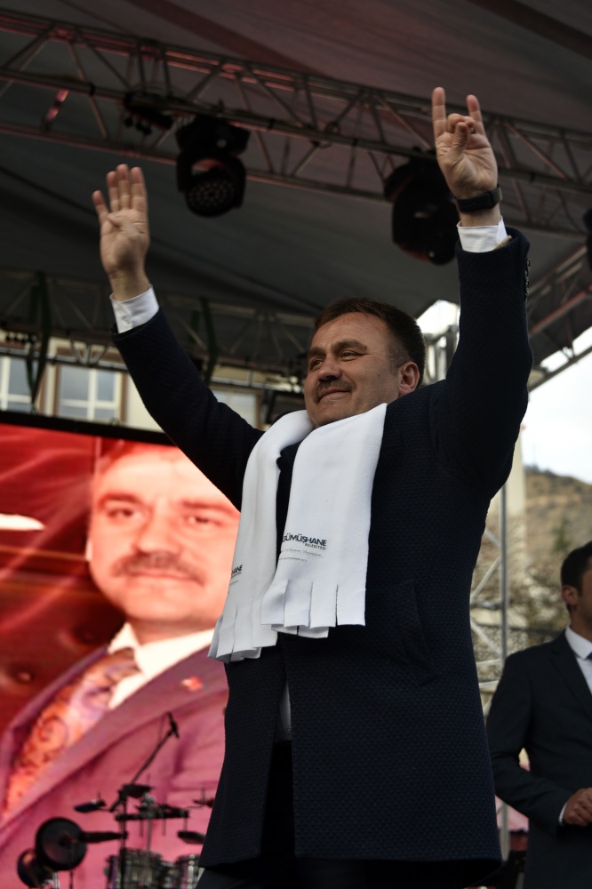 Gümüşhane’de Başkan Çimen’e destek konseri 14