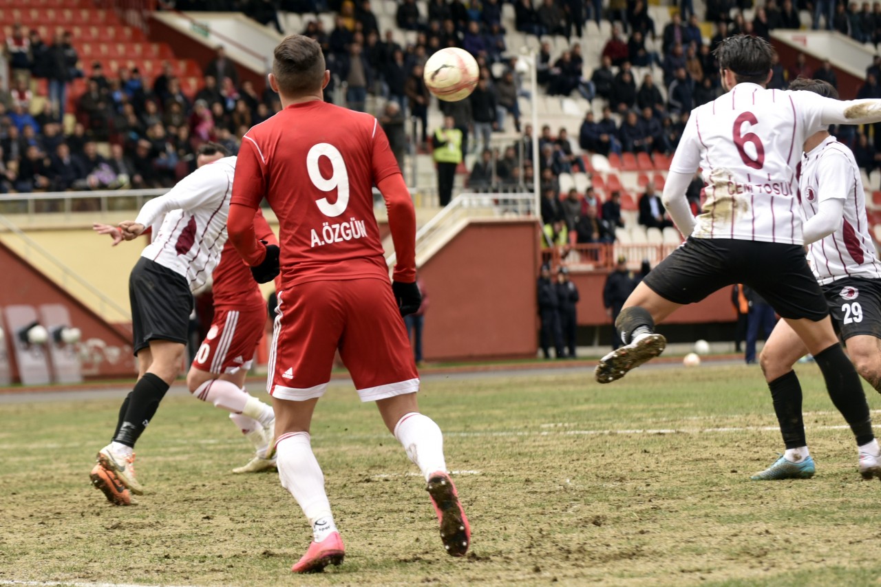Gümüş Kartal'ı aşamadı: 0-0 20