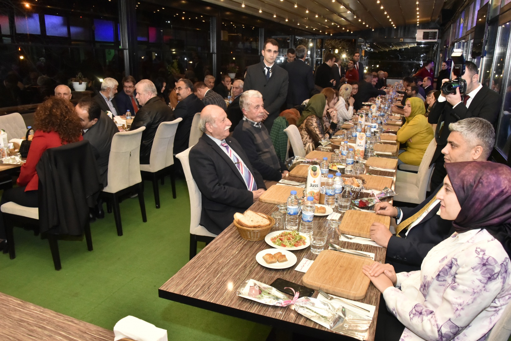 Öğretmenler yemekte buluştu 20