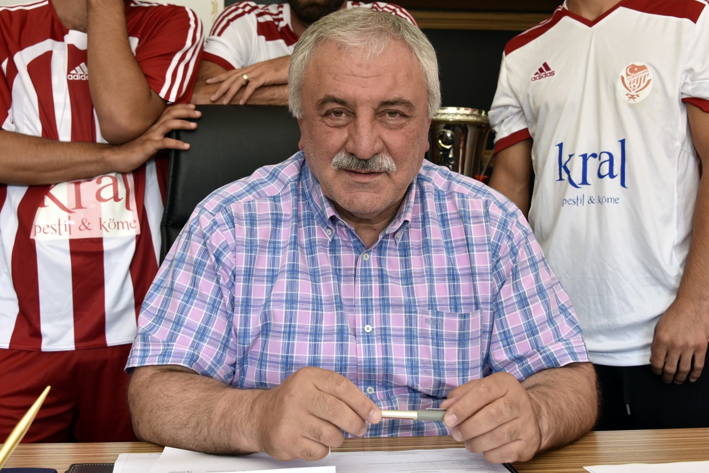 Gümüşhanespor'da 8 yeni futbolcu imza attı 4