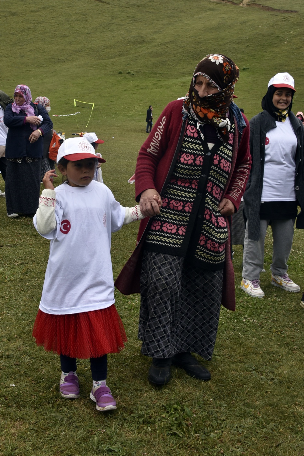 2 bin metredeki yaylada spor şenliği yapıldı 59